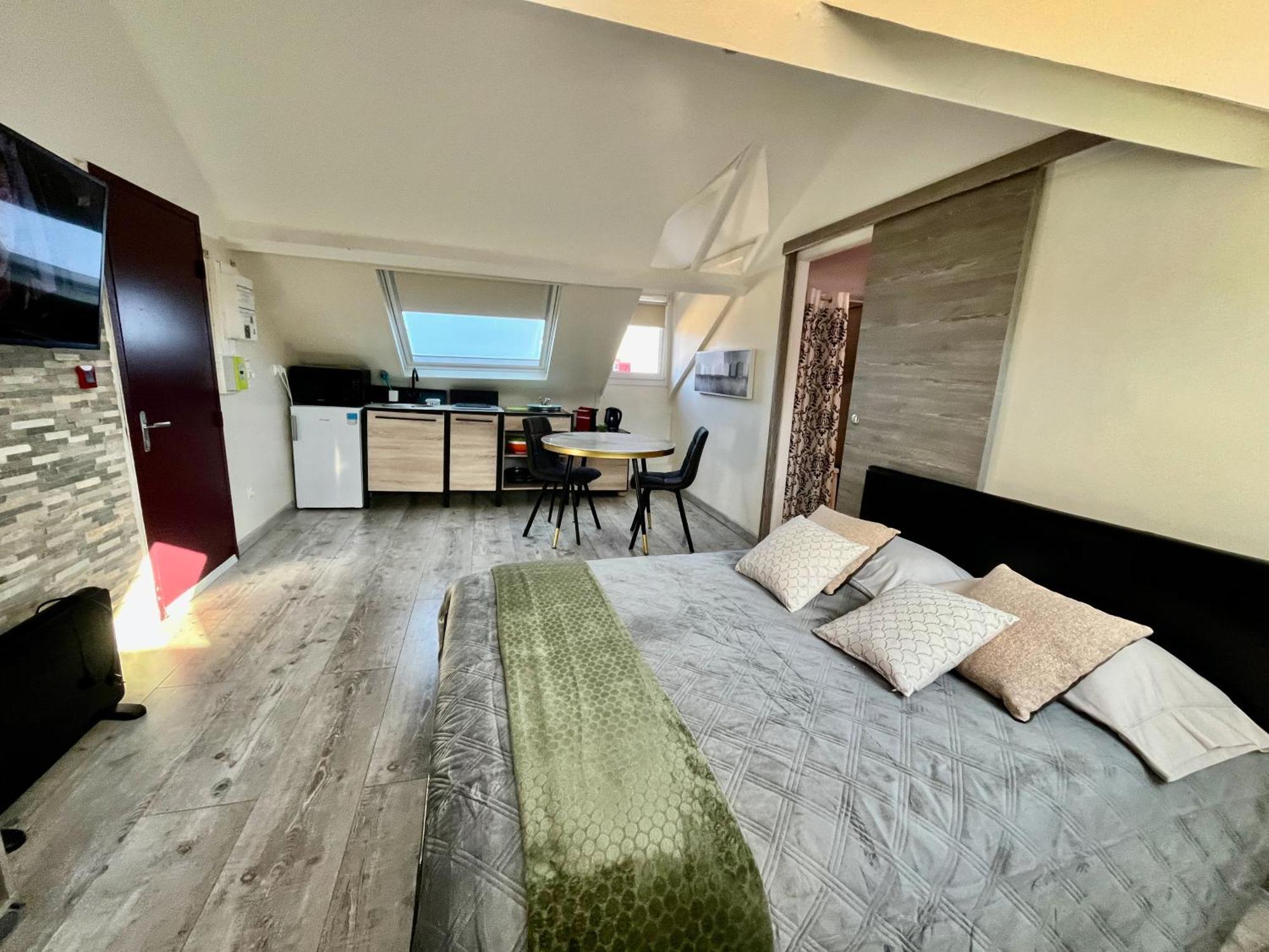 La Villa L'Oiseau Bleu Proche De La Plage Et De Deauville !!! Awards 2025 ブロンヴィル・シュル・メール 部屋 写真